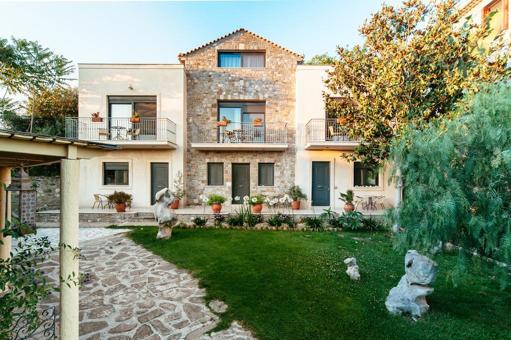 Mylos Apartments Gialova Zimmer foto